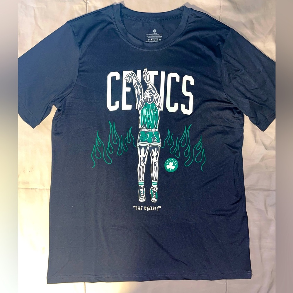 Men’s XL Black Short Sleeve Boston Celtics NBA Graphic T-Shirt “THE DYNASTY”